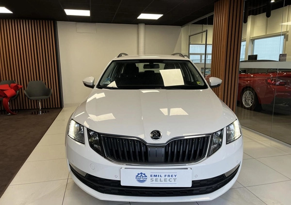 Skoda Octavia cena 54900 przebieg: 109819, rok produkcji 2018 z Szczawno-Zdrój małe 254